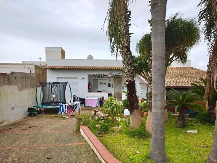 Casa quadrilocale in vendita in Petrosino