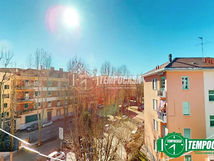 Appartamento trilocale in vendita in Via Luigi Testore, Alessandria