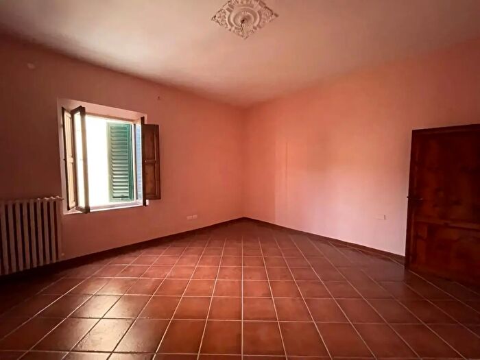 Casa con 5 locali in vendita in Empoli