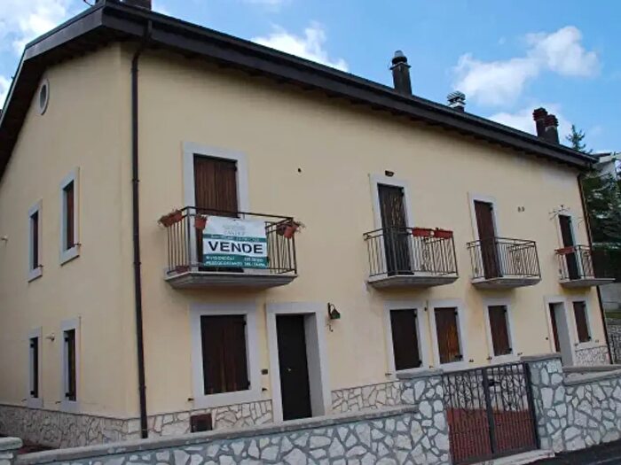 Appartamento trilocale in vendita in Via Monte Rotella, Pescocostanzo