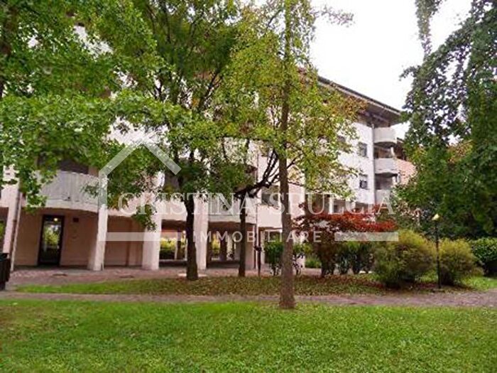 Appartamento monolocale in affitto in Via Luigi Cadorna, Semicentro, Vimercate