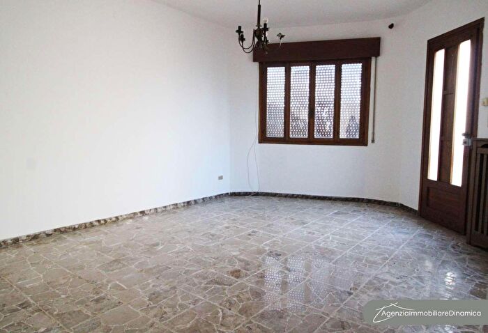 Casa con 5 locali in vendita in Via Giuseppe Verdi, Sernaglia Della Battaglia