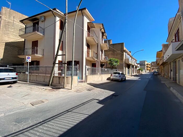 Casa in vendita in Via Salvatore Quasimodo Castelvetrano Trapani Sicilia Italia, Castelvetrano