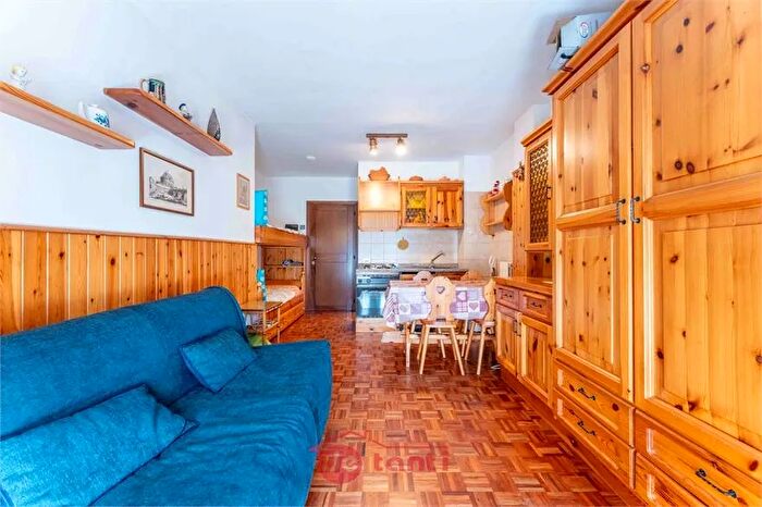 Appartamento monolocale in vendita in Via Giavere Campodolcino So, Campodolcino