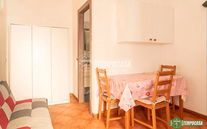 Appartamento bilocale in vendita in Via San Francesco, Triuggio