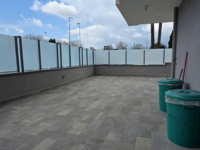 Appartamento trilocale in affitto in Via Vittorio Veneto, Centro, Marigliano