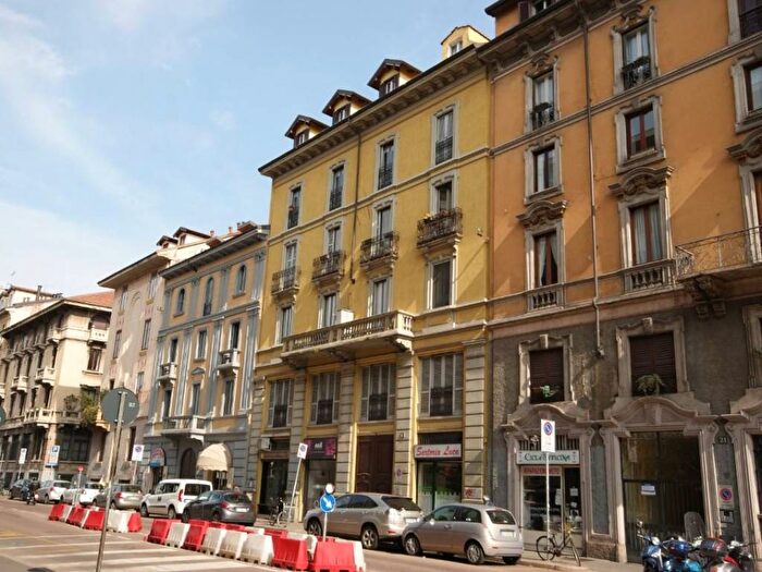 Appartamento bilocale in affitto in Via Olona, Corso Genova, Milano