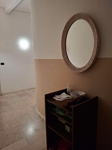 Appartamento con 7 locali in affitto in Parma