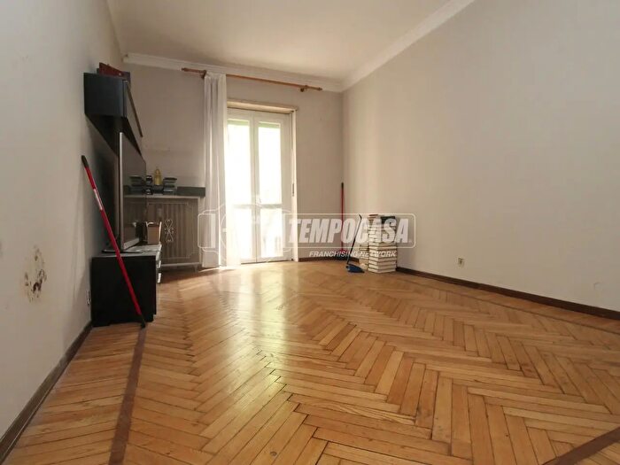 Appartamento con 5 locali in vendita in Via Breglio, Torino