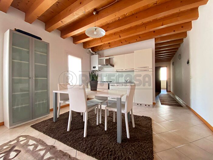 Appartamento bilocale in vendita in Bassano Del Grappa