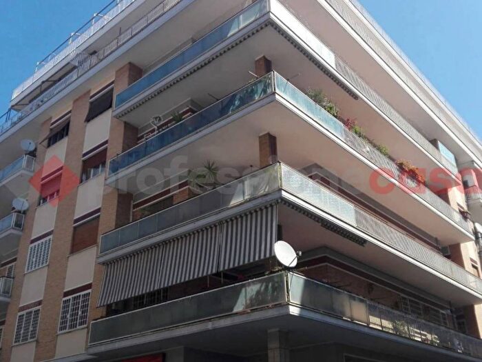 Appartamento quadrilocale in affitto in VIA FILIPPO NICOLAI, Balduina, Roma