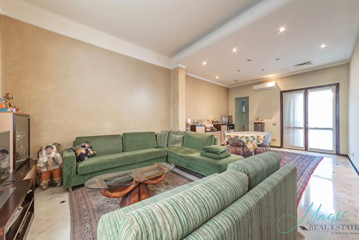 Casa quadrilocale in vendita in Via Privata Imola, Milano