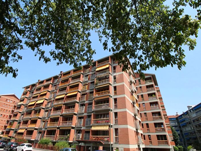 Appartamento con 5 locali in vendita in Corso Gaetano Salvemini, Torino
