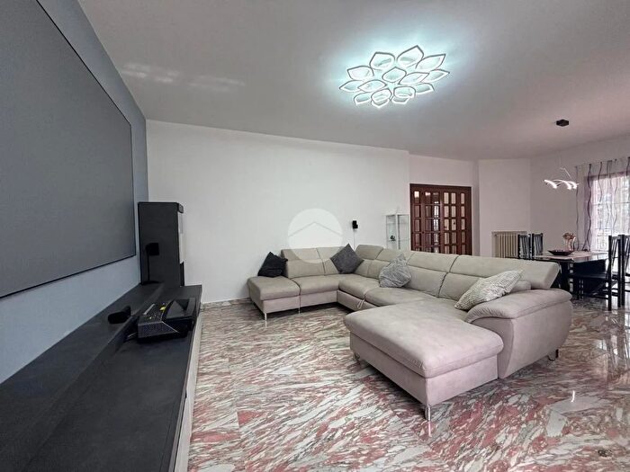 Casa con 7 locali in vendita in Via Ernesto Mancini, San Benedetto Del Tronto