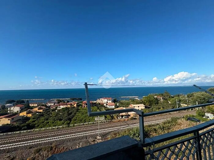 Appartamento trilocale in vendita in Via Coda di Volpe, Trabia
