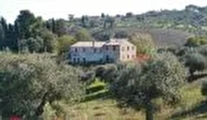 Casa con 10 locali in vendita in Trattativa Riservata Cingoli, Cingoli