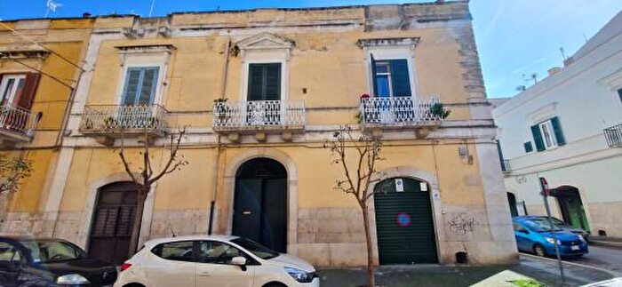 Appartamento bilocale in vendita in Via Generale Ettore Baldassarre, Trani