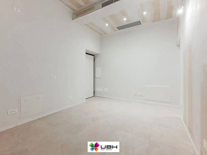 Appartamento trilocale in vendita in Viale Liguria, Milano