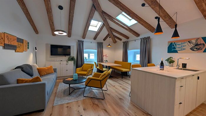 Appartamento bilocale in vendita in Trieste