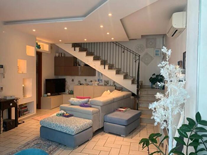 Appartamento quadrilocale in vendita in Piazza Sandro Pertini, Riccione