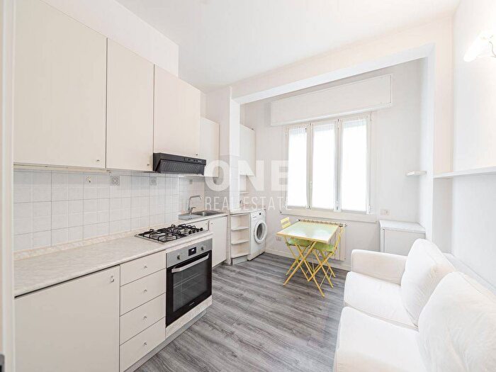 Appartamento bilocale in affitto in Via Venosa, Lodi Brenta, Milano