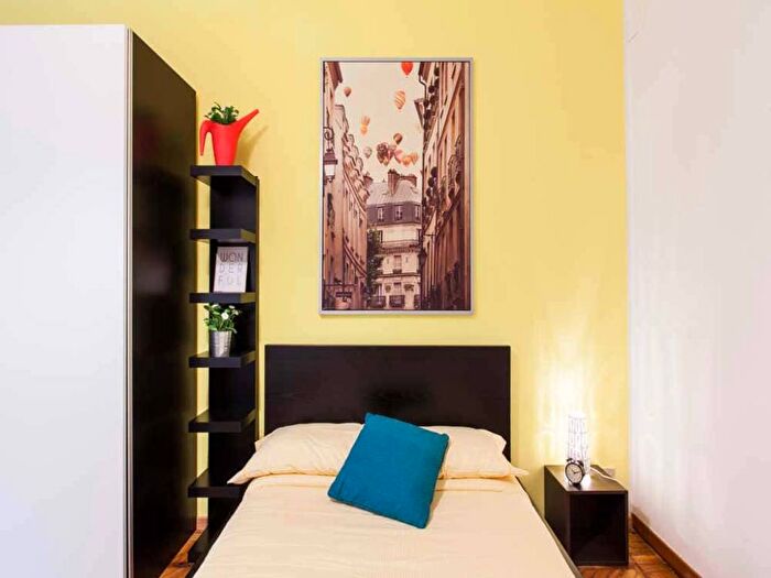 Appartamento con 5 locali in affitto in Via Col Moschin, Corso San Gottardo, Milano
