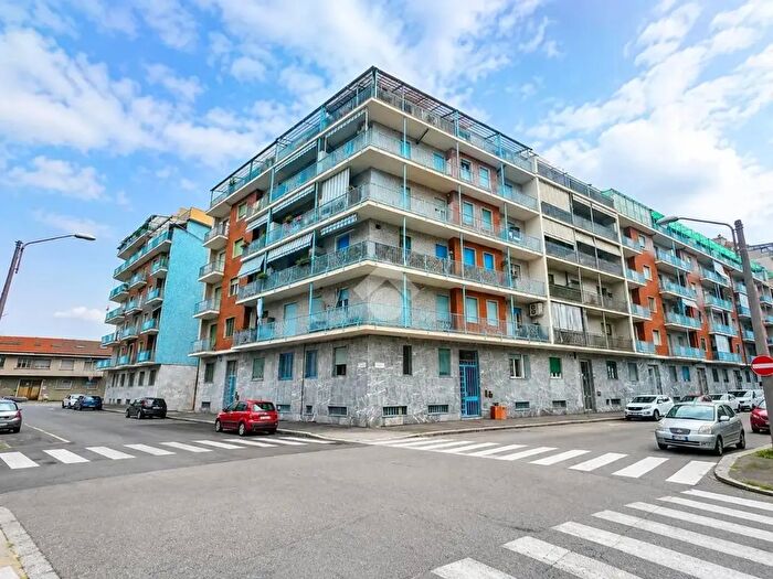 Appartamento bilocale in vendita in Via Mombasiglio, Torino