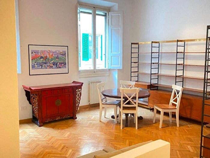 Appartamento trilocale in affitto in San Marco SS Annunziata, Firenze