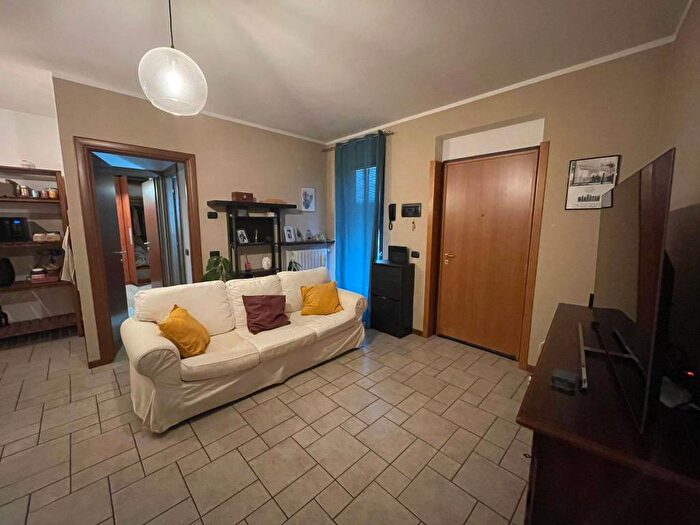 Appartamento bilocale in affitto in Centro, Bellinzago Novarese