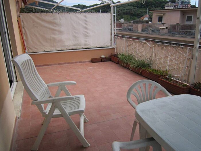 Casa quadrilocale in affitto in Centro, Sestri Levante