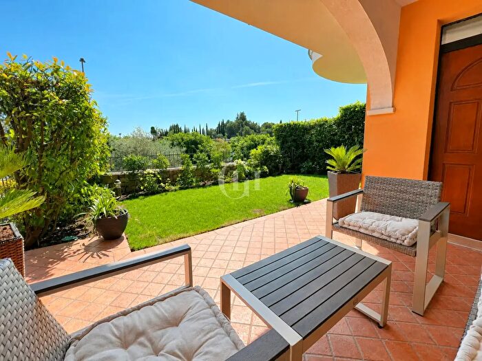Appartamento trilocale in vendita in Via Posserlè, Padenghe Sul Garda