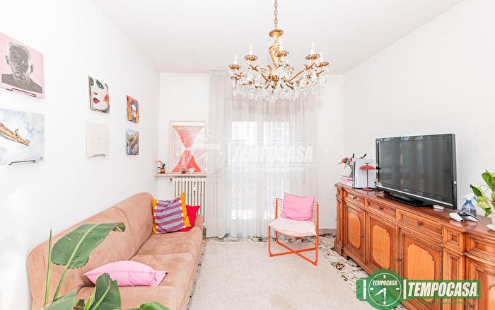 Appartamento trilocale in vendita in Via Giuseppe di Vittorio, San Donato Milanese