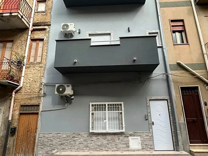 Casa trilocale in vendita in Via Irma Bandiera, Ribera