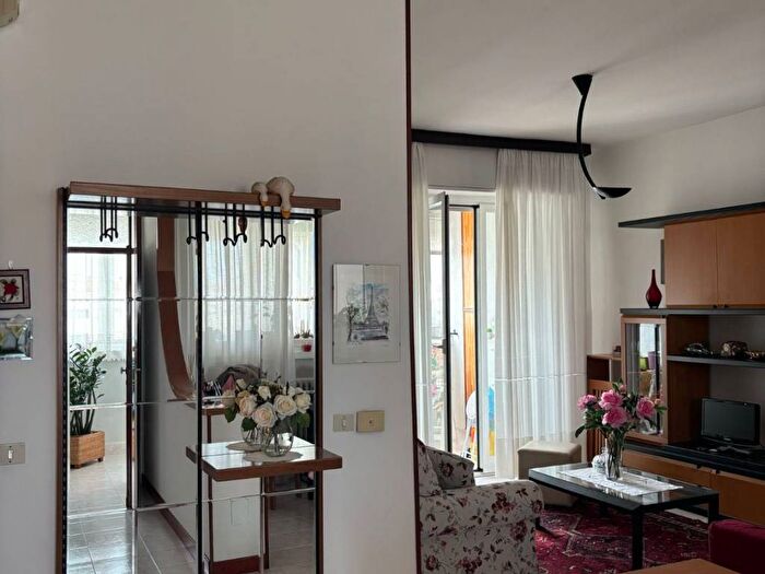 Appartamento quadrilocale in affitto in Via Carlo Marx, Quarto Cagnino, Milano