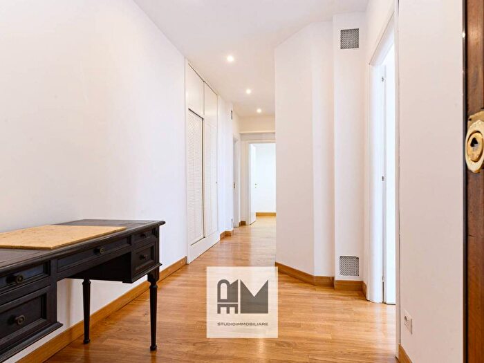 Appartamento trilocale in affitto in Viale Giuseppe Mazzini, Mazzini Delle Vittorie, Roma