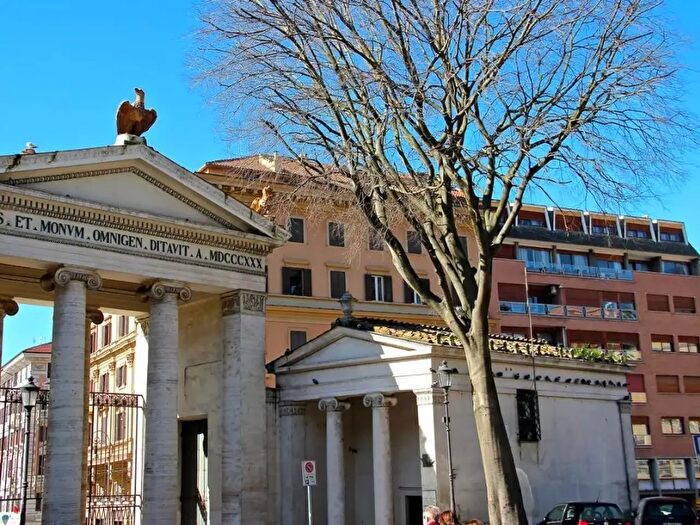 Appartamento con 7 locali in vendita in Via Alberto Ferrero, Roma