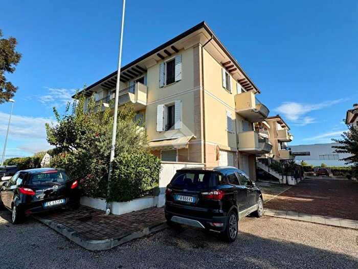 Appartamento trilocale in affitto in Via Rubicone, Gatteo