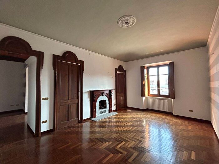 Appartamento con 5 locali in affitto in Piazza Garibaldi, Alessandria