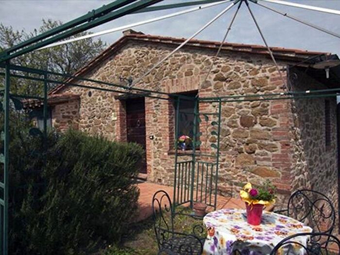 Appartamento trilocale in affitto in Via Roma, Centro, Paciano