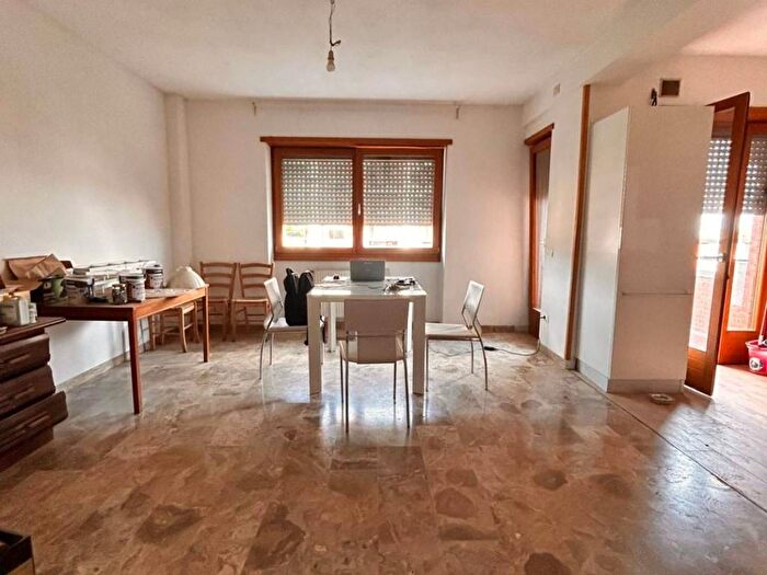 Appartamento trilocale in affitto in Marghera Catene, Venezia