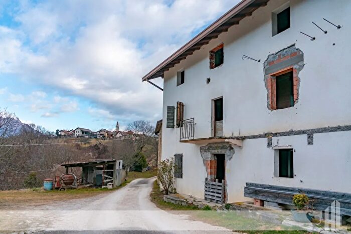 Casa con 14 locali in vendita in Belluno