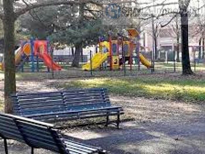 Appartamento quadrilocale in vendita in Strada della Raffalda, Piacenza