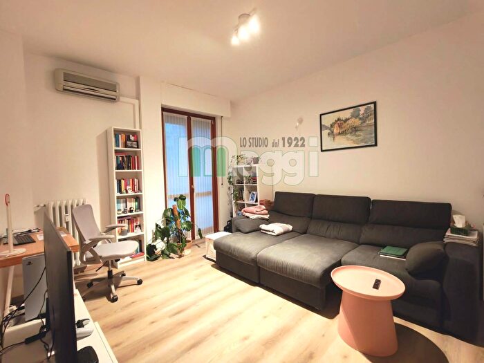 Appartamento trilocale in vendita in Viale Molise, Milano