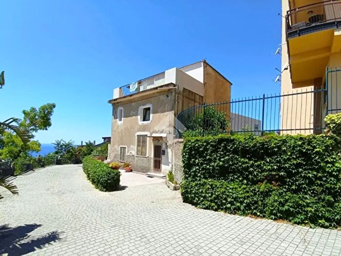 Appartamento bilocale in vendita in Via Nazionale, Paola