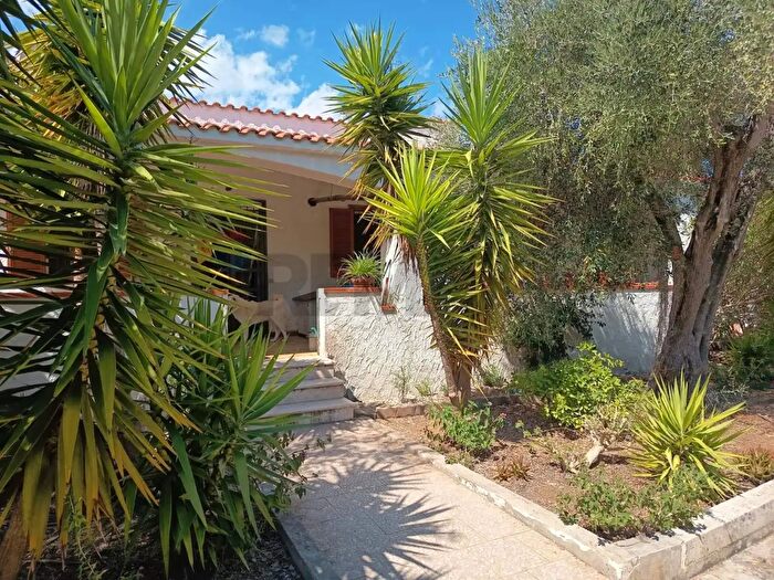 Casa con 5 locali in vendita in Località Santa Maria di Merino, Vieste