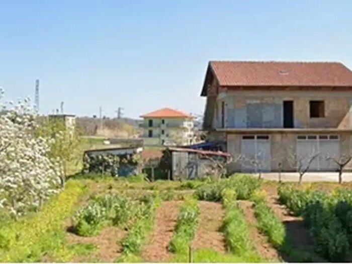 Casa trilocale in vendita in Via Fulvio Palmieri Snc, San Vito Sullo Ionio