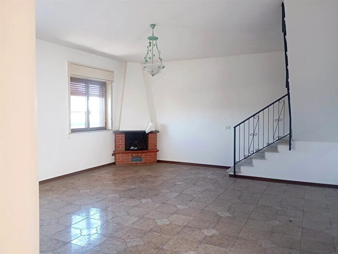 Appartamento quadrilocale in vendita in Zafferana Etnea, Zafferana Etnea