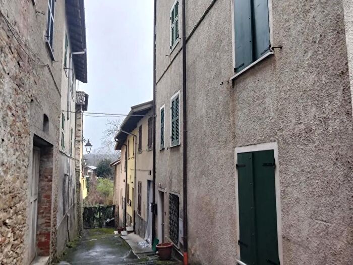 Casa con 5 locali in vendita in Centro Storico, Trisobbio