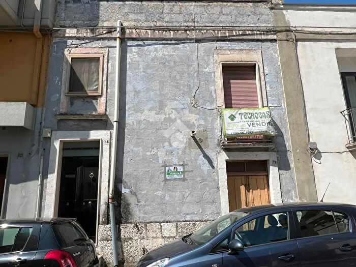 Casa trilocale in vendita in Via Ugo Bassi, Altamura