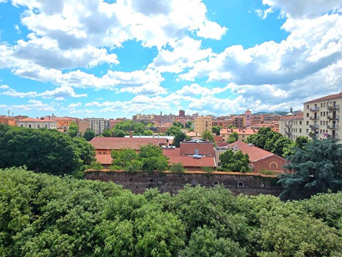 Appartamento con 5 locali in affitto in Mura di Porta Lame, Marconi, Bologna